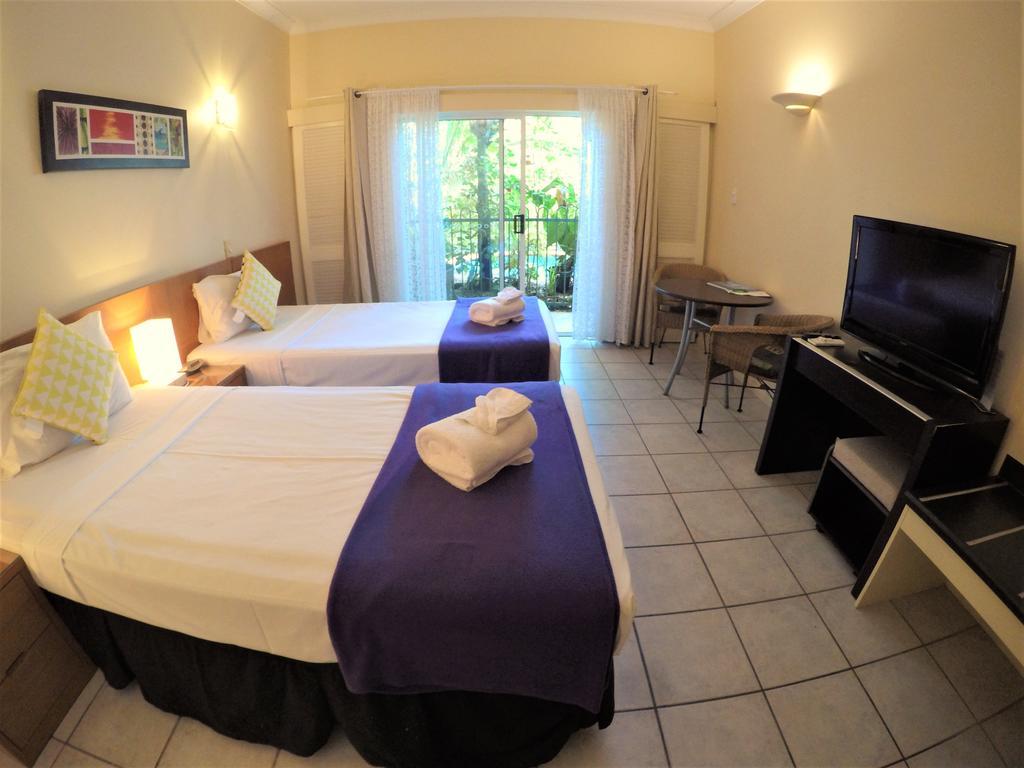 Crystal Garden Resort & Restaurant Κερνς Εξωτερικό φωτογραφία