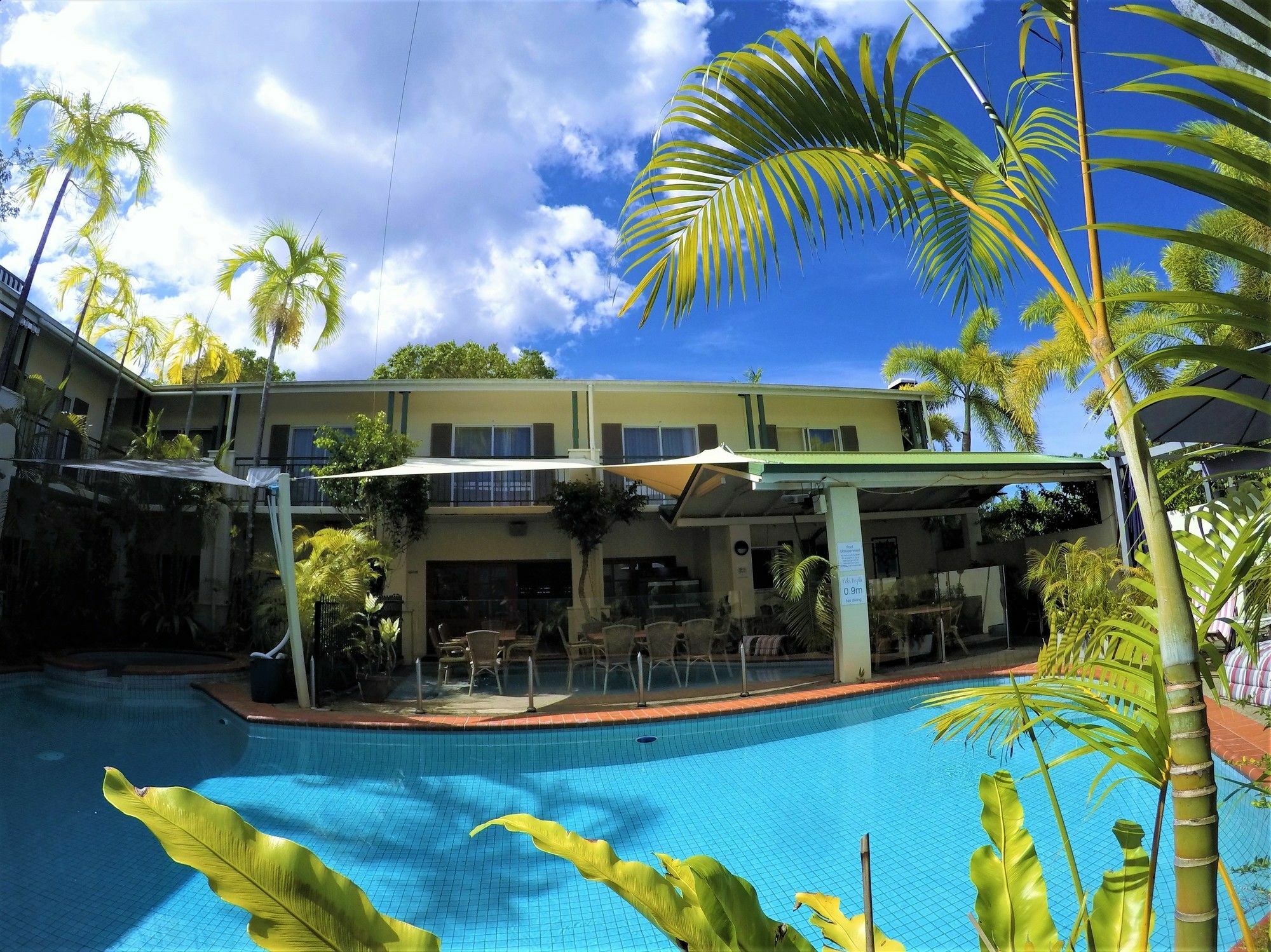 Crystal Garden Resort & Restaurant Κερνς Εξωτερικό φωτογραφία